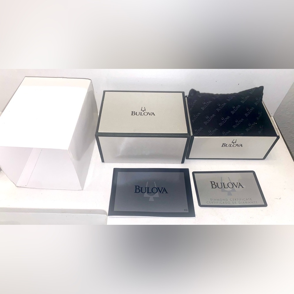 Auth Bulova Beige Empty Presentation Display Stor… - image 1